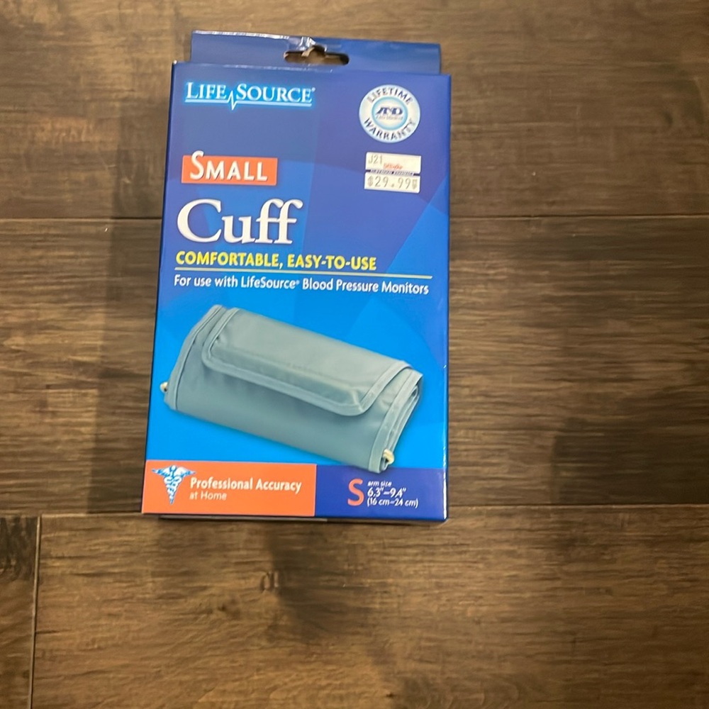 Life source Small cuff comfortable easy to use